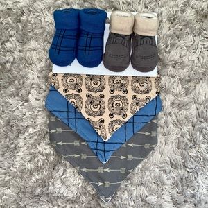 Bibs with matching socks